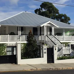 Bed & Breakfast Heal House